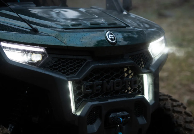 LED osvětlení na obou koncích