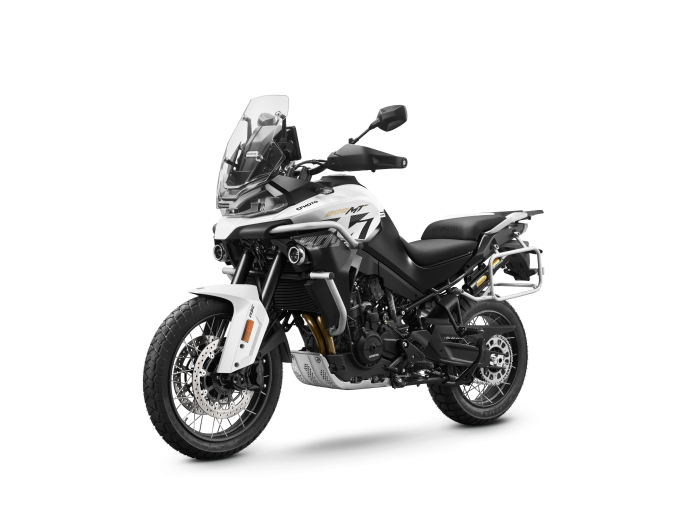800MT EXPLORE ES NEW 2026